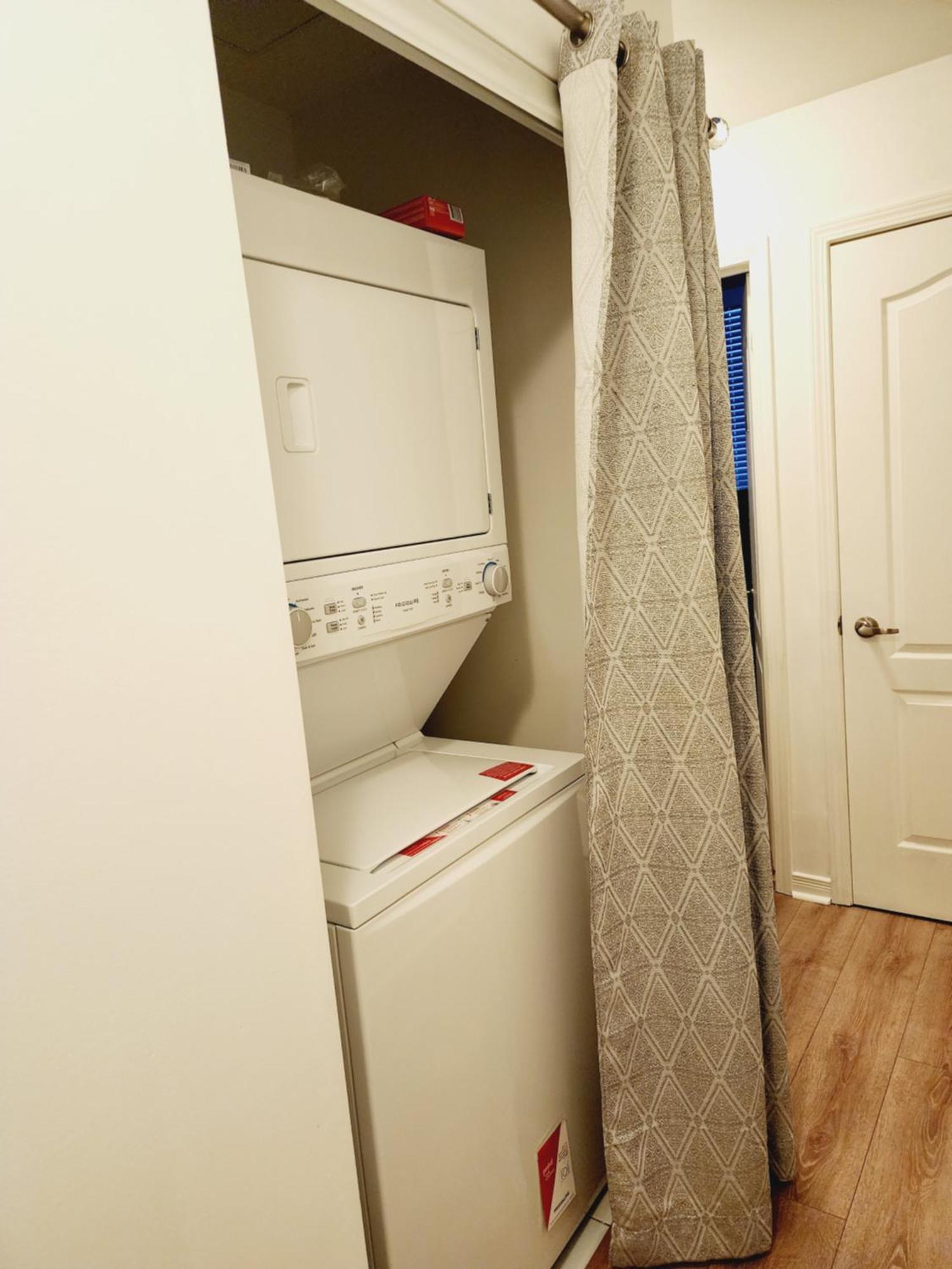 Beautiful Townhouse Near Yorkdale Mall, Wilson Subway Toronto Exterior foto