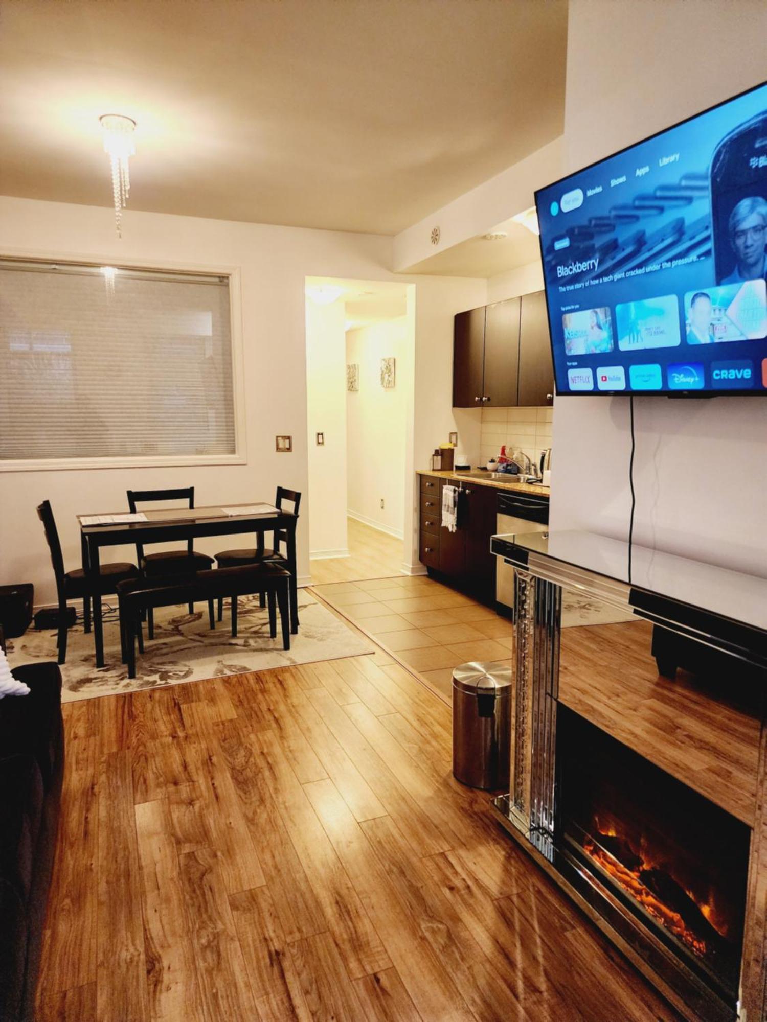 Beautiful Townhouse Near Yorkdale Mall, Wilson Subway Toronto Exterior foto